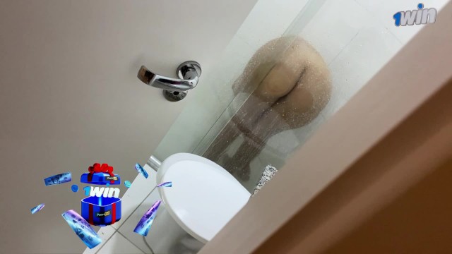 🔥Toma Banho De Porta Aberta ,Eu Ela Sabe Como Me Chamar