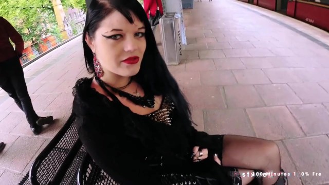 Casting Agent Cries A Teenage Girl